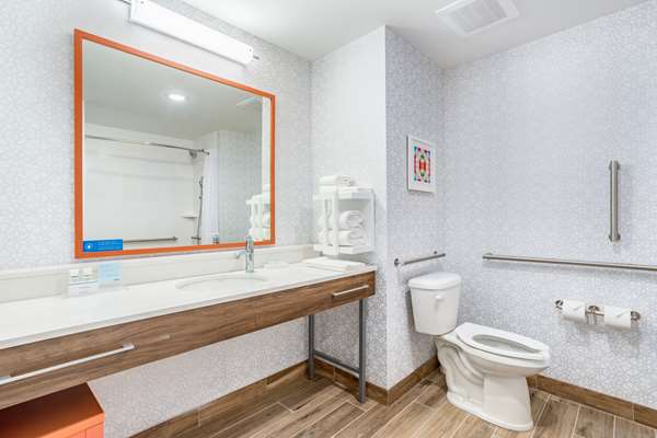  - Hampton Inn Bedford