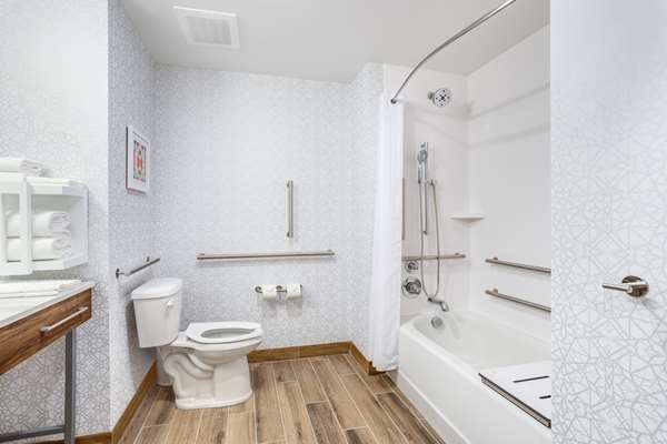  - Hampton Inn Bedford