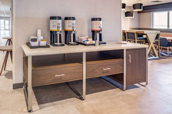 Restaurant - Hampton Inn Bedford