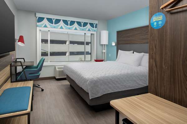  - Tru by Hilton Hotel Airport South Blue Lagoon Miami