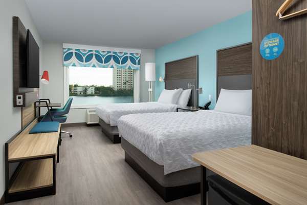  - Tru by Hilton Hotel Airport South Blue Lagoon Miami