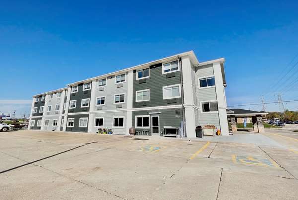 Exterior view - AmericInn Quincy