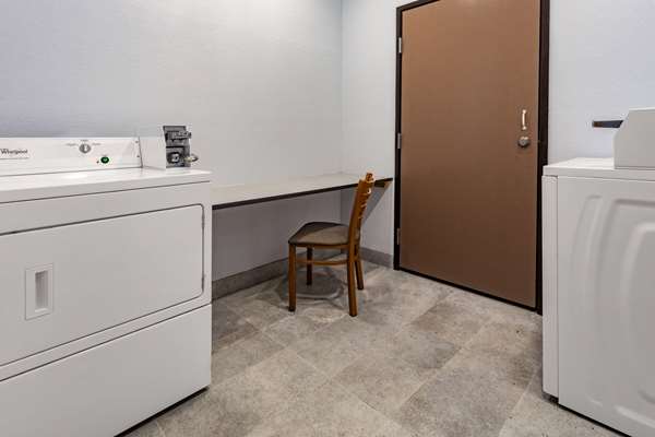 Amenities - AmericInn Quincy