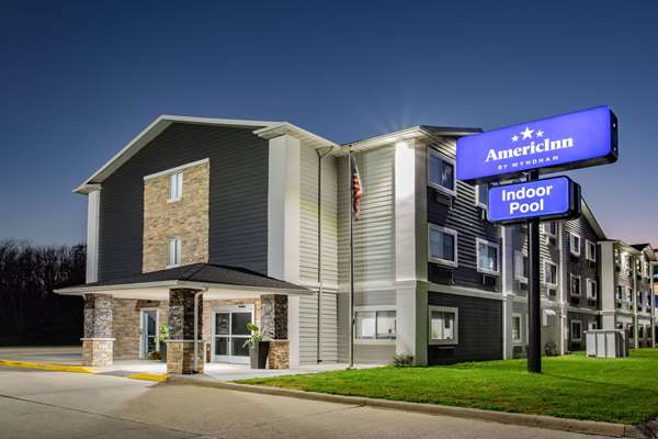 Exterior view - AmericInn Quincy