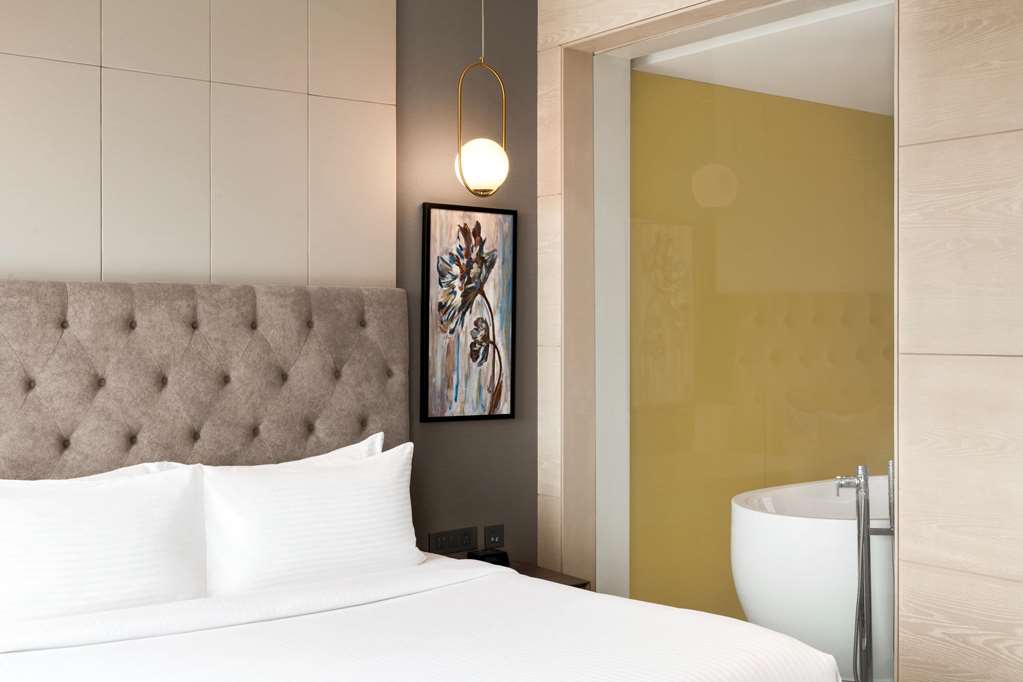 WYNDHAM CHANDIGARH MOHALI-guestroom-Guest Room,Suite,On-Site.jpg