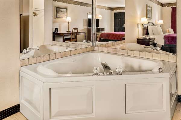  - Rodeway Inn Sandersville