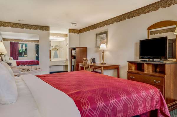  - Rodeway Inn Sandersville