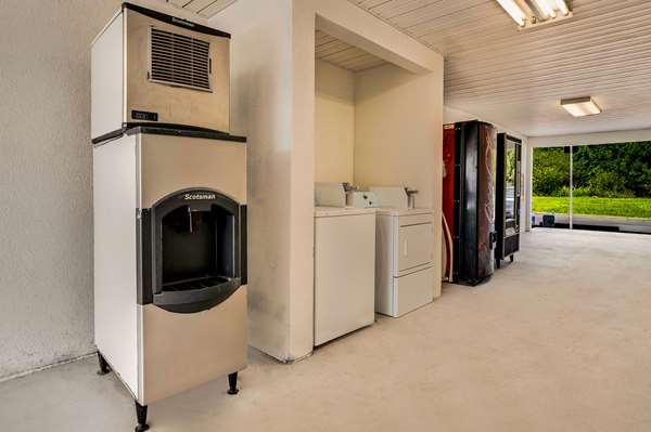  - Rodeway Inn Sandersville