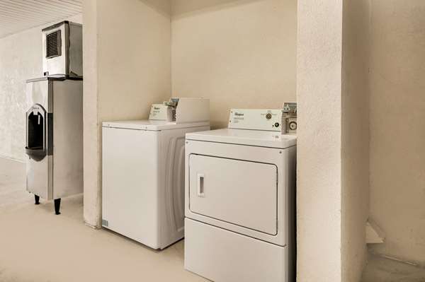 Amenities - Rodeway Inn Sandersville