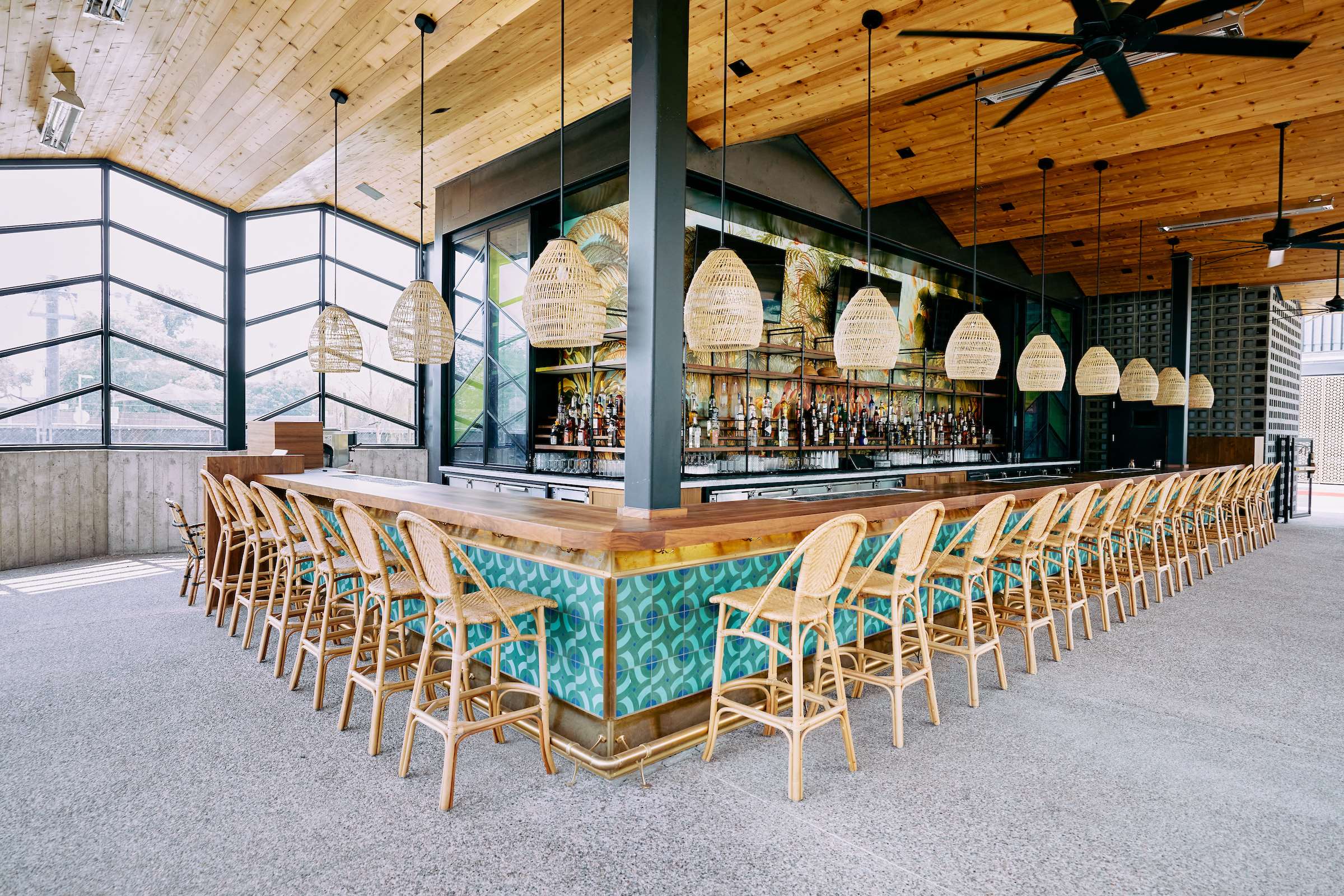 pool bar | RISE Uptown