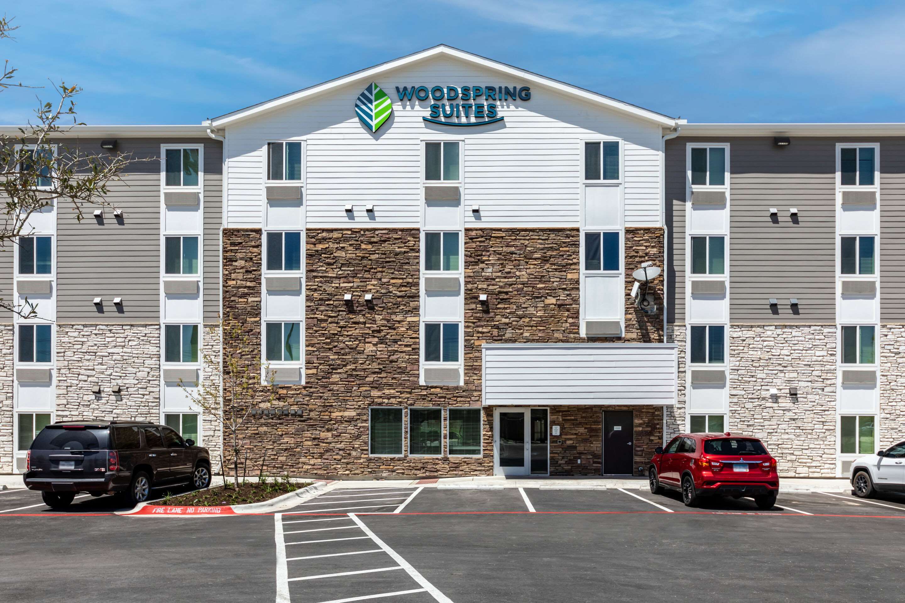 Hotel exterior | WoodSpring Suites Round Rock-Austin North