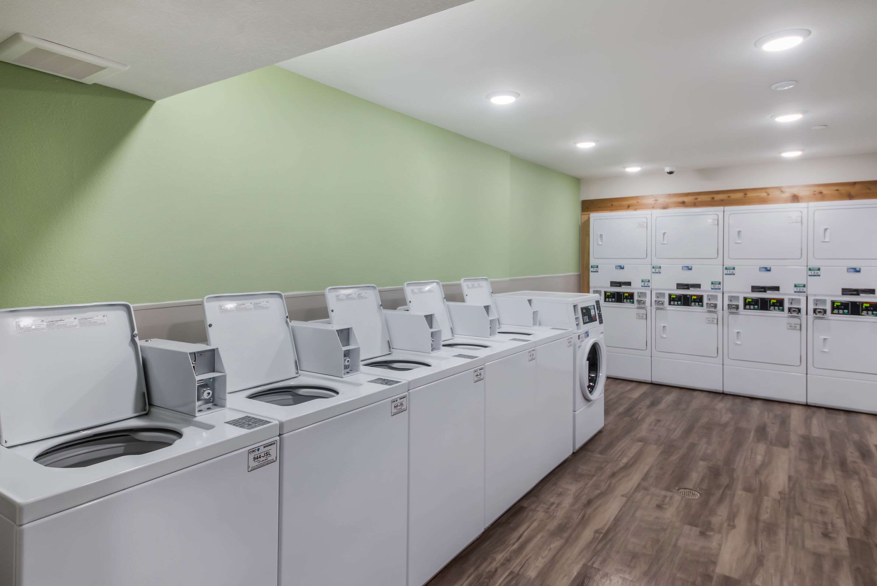 Guest laundry facilities | WoodSpring Suites Round Rock-Austin North