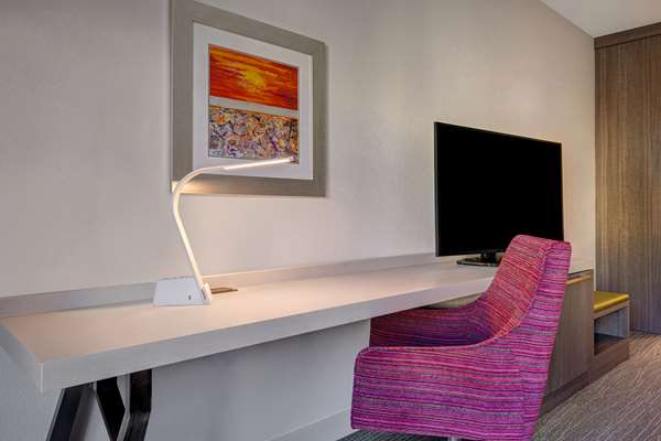  - Hilton Garden Inn Temecula - I-15, Exit 59