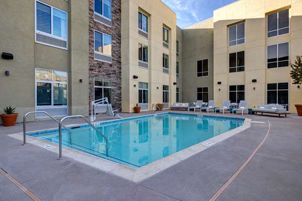 Pool - Hilton Garden Inn Temecula - I-15, Exit 59