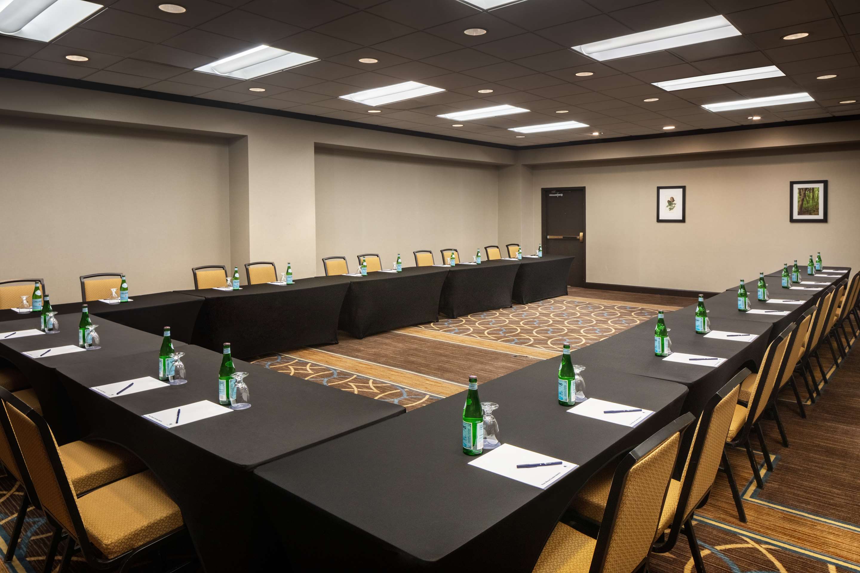 Meeting Room | DoubleTree by Hilton Silver Spring Washington DC North