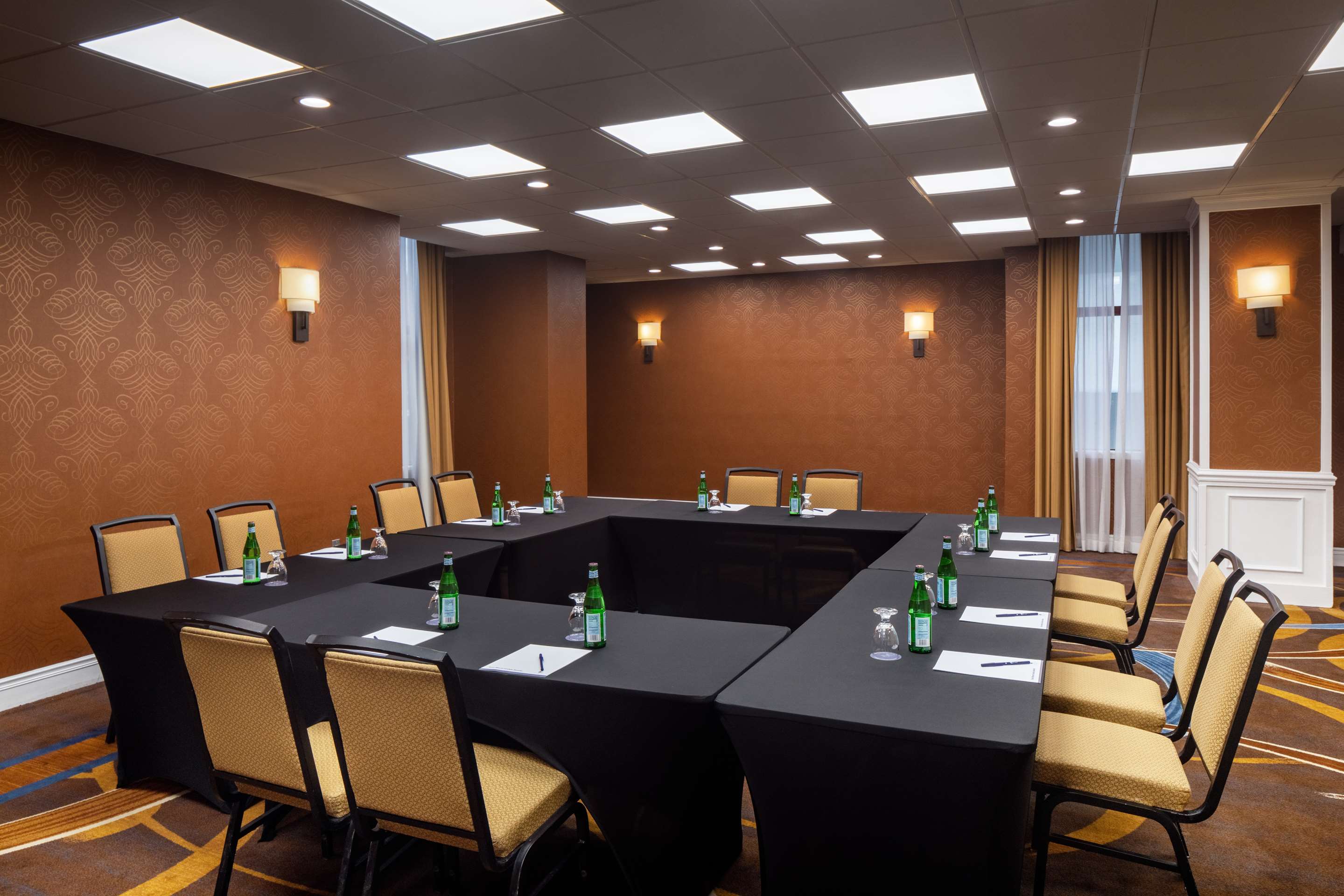 Meeting Room | DoubleTree by Hilton Silver Spring Washington DC North