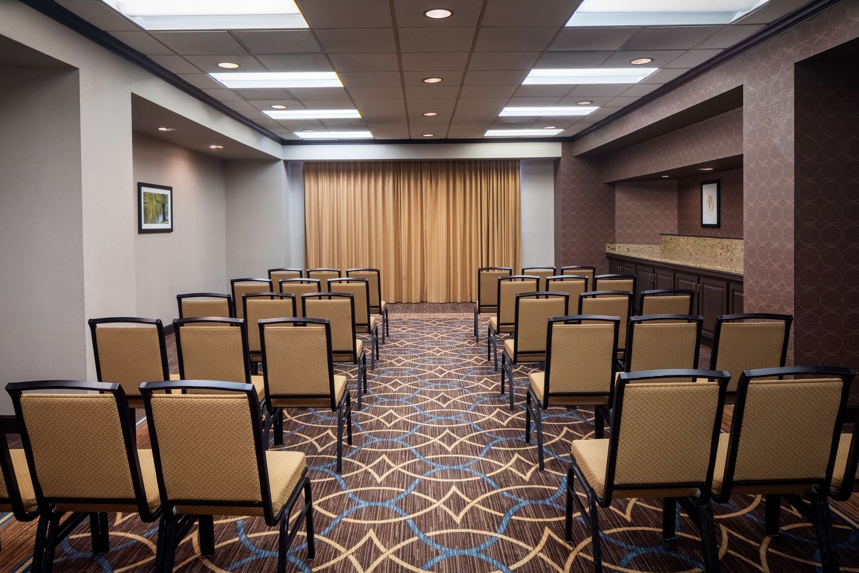 Meeting Room | DoubleTree by Hilton Silver Spring Washington DC North
