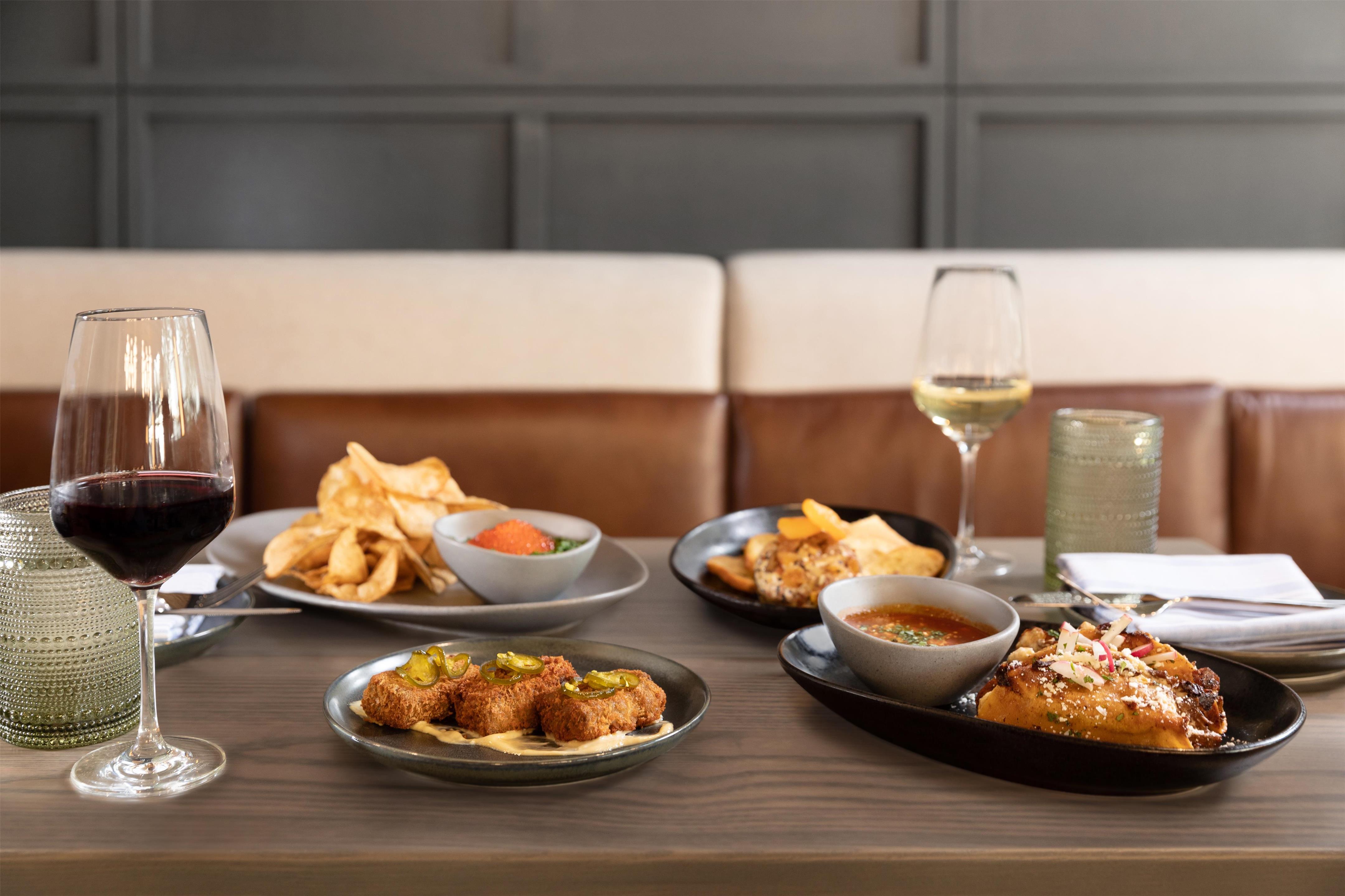 Restaurant | The Slate Denver, Tapestry Collection By Hilton