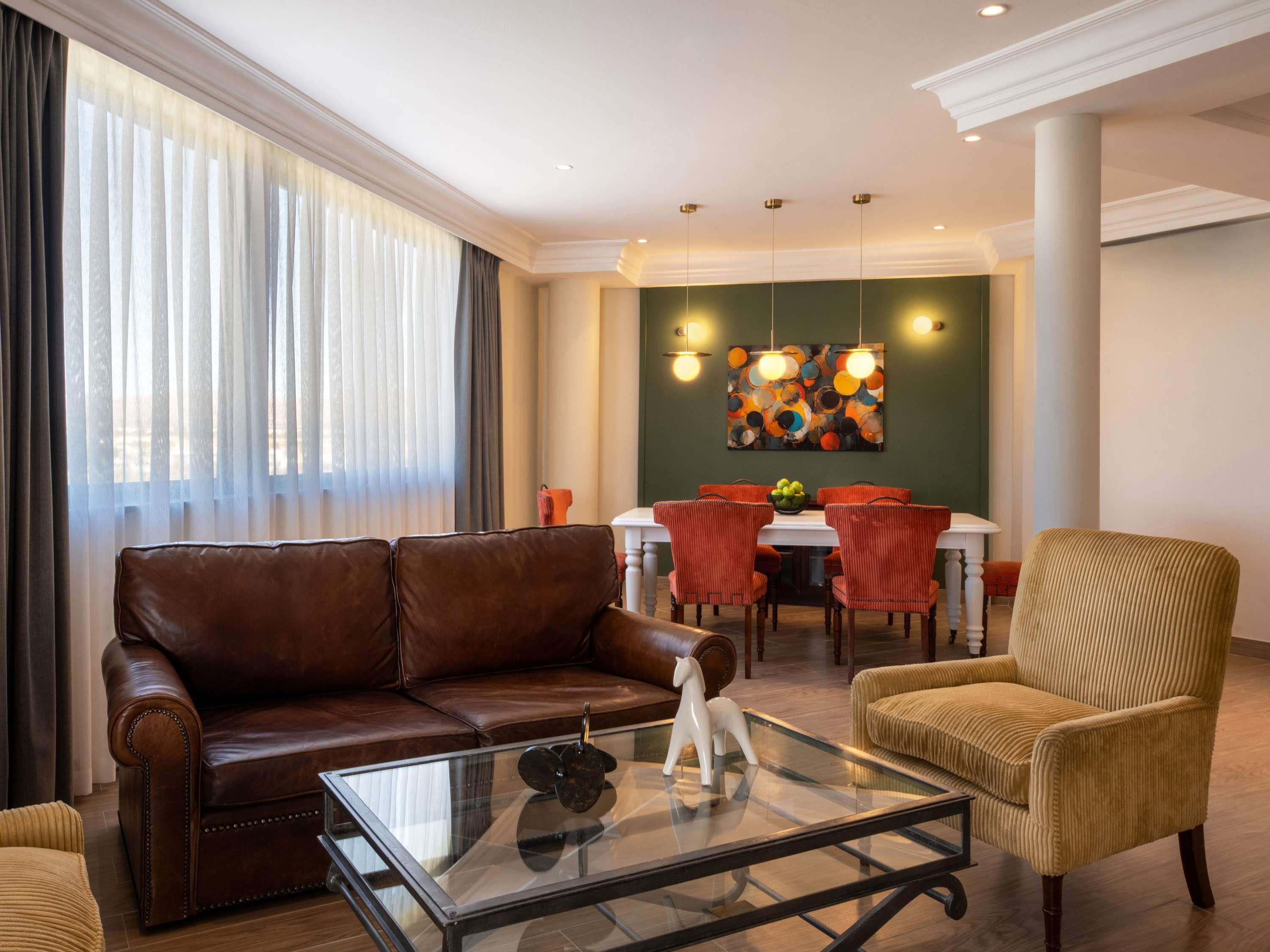 Mövenpick Hotel Windhoek Room Type - One Bedroom Suite with King bed Garden View