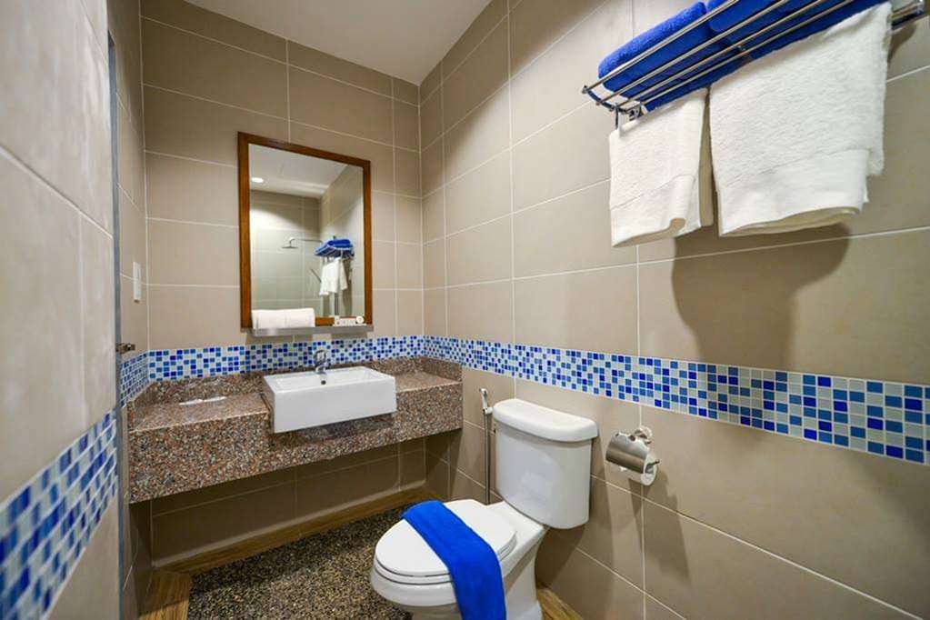 RAMADA BY WYNDHAM LANGKAWI MARINA-guestroom-Guest Room,Bathroom,On-Site.jpg