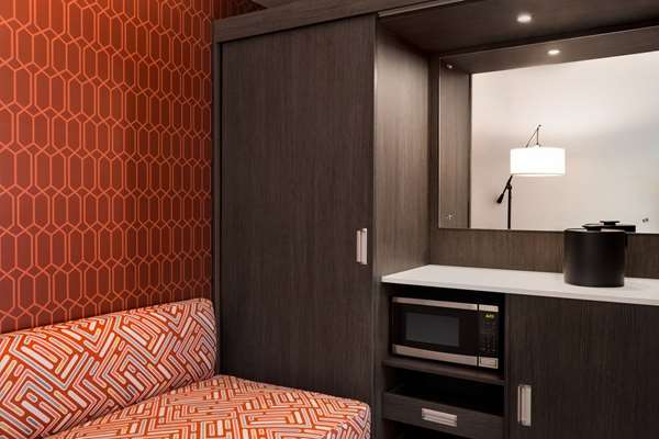  - Orbit Hotel Fairview Park - I-480, Exit 9