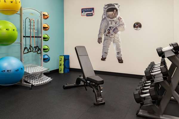 Fitness/ Exercise Room - Orbit Hotel Fairview Park - I-480, Exit 9