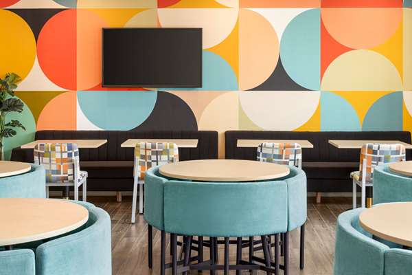 Restaurant - Orbit Hotel Fairview Park - I-480, Exit 9