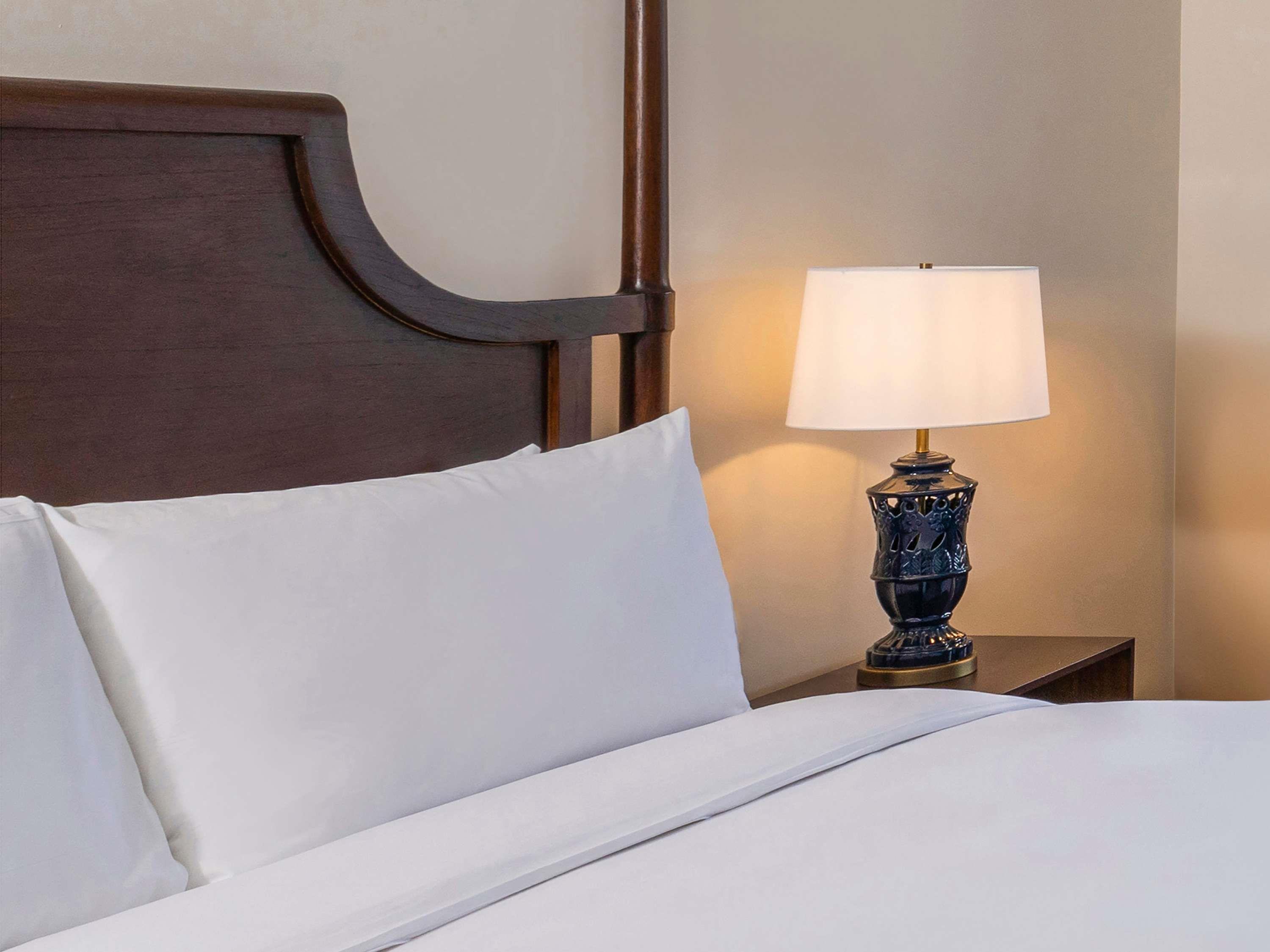 Sofitel Legend Casco Viejo Room Type - SUPERIOR 1 KING, 35sm, 377sf, Partial Ocean View