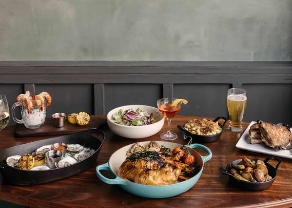 Restaurant - Study at University of Chicago Hotel