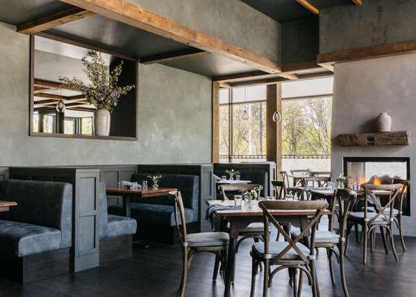 Restaurant - Study at University of Chicago Hotel