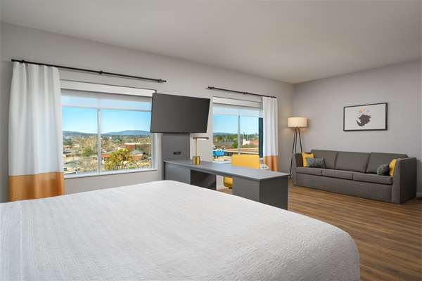  - Hampton Inn & Suites Downtown Huntsville