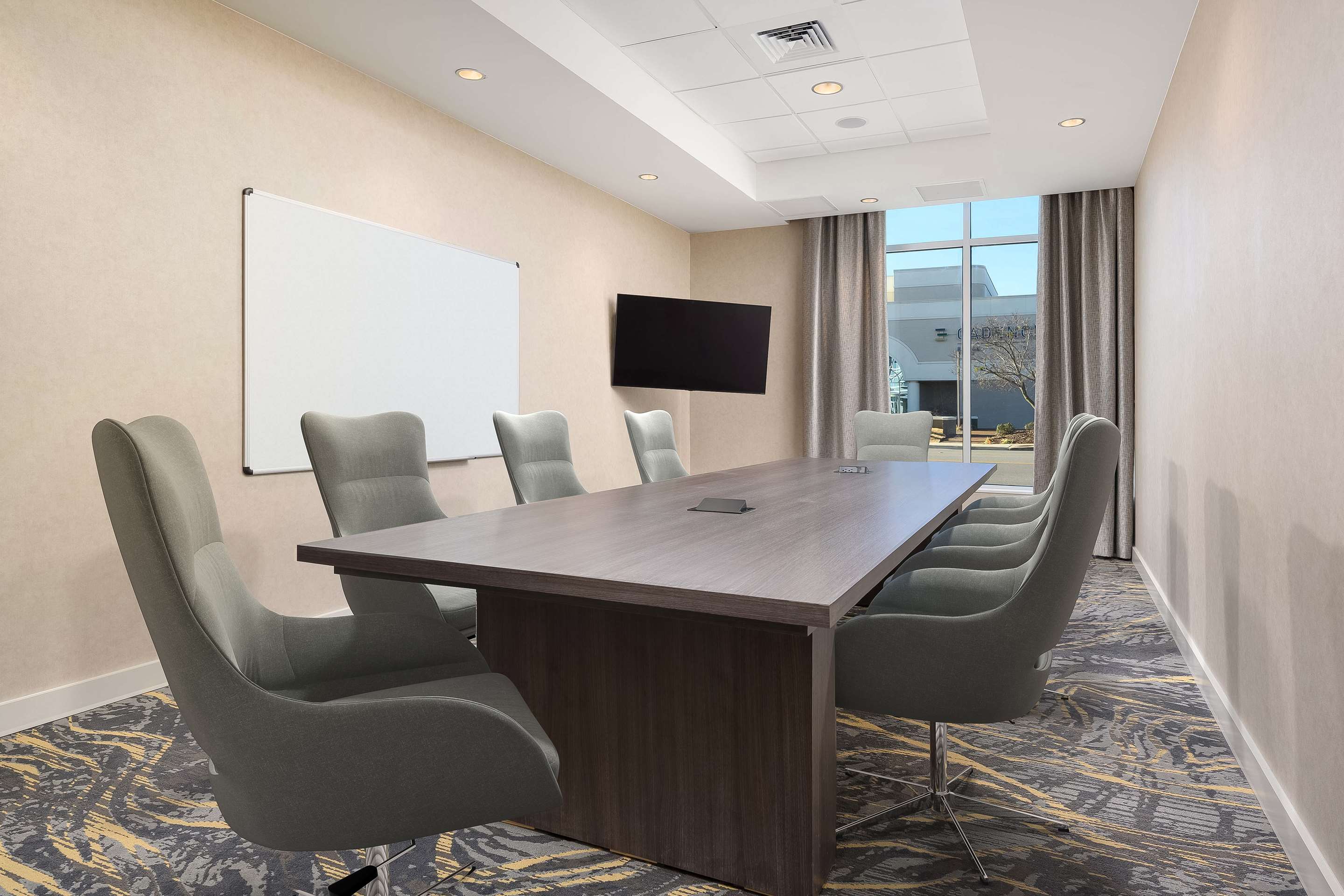 Meeting Room | Hampton Inn & Suites Huntsville Downtown