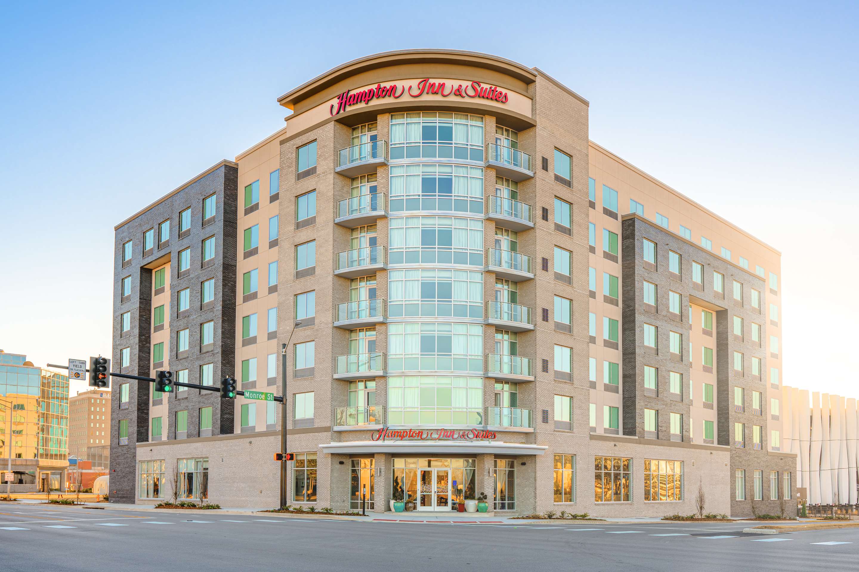 Exterior | Hampton Inn & Suites Huntsville Downtown