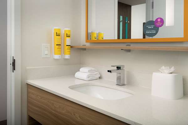  - Tru by Hilton Hotel West Brickell Miami - I-95, Exit 1B