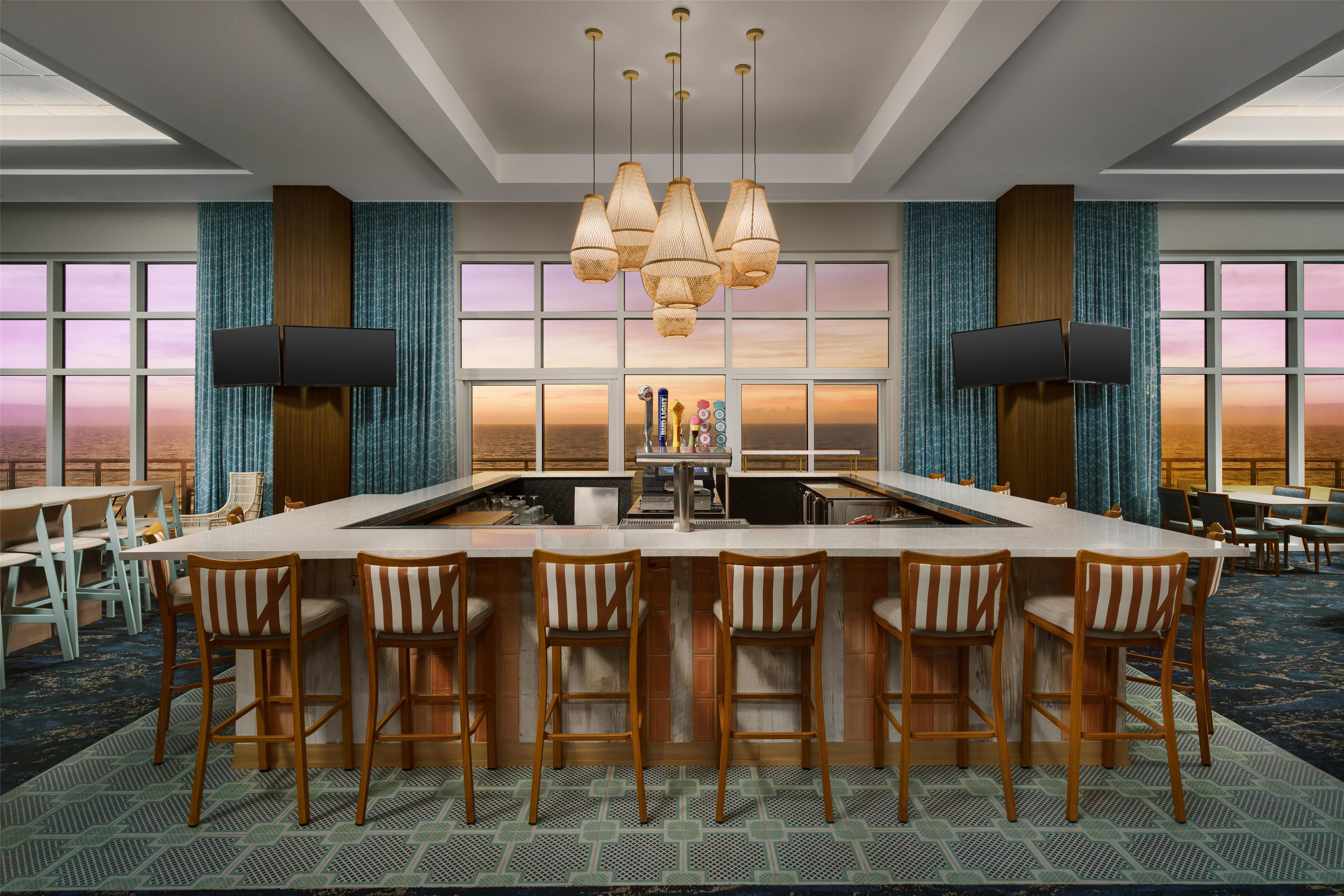 BarLounge | Homewood Suites by Hilton Myrtle Beach Oceanfront