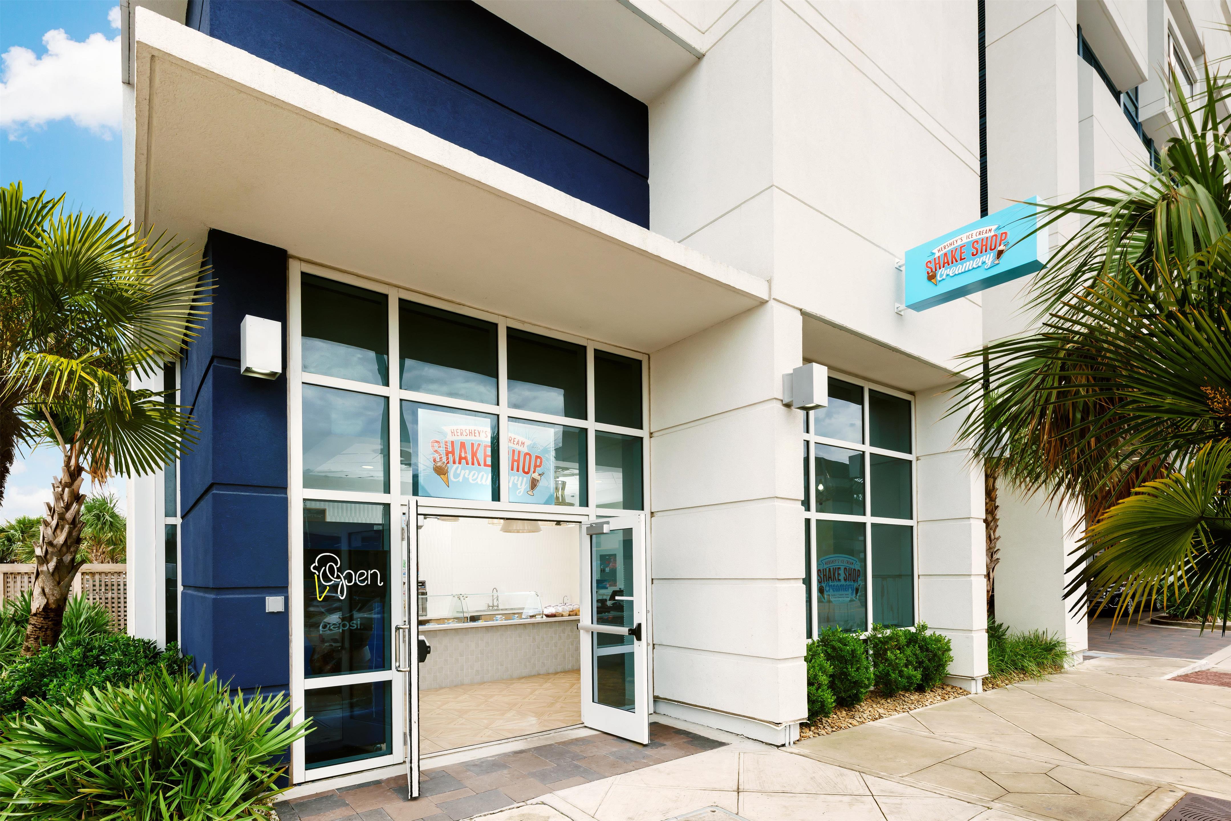 Restaurant | Homewood Suites by Hilton Myrtle Beach Oceanfront