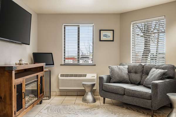  - Ramada Hotel Downtown Helena - I-15, Exit 192