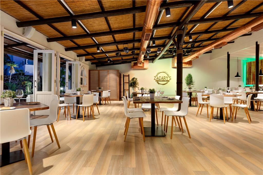 WYNDHAM RESIDENCES TENERIFE-guestroom-Dining,Dining Area,Grill/Pub,On-Site.jpg