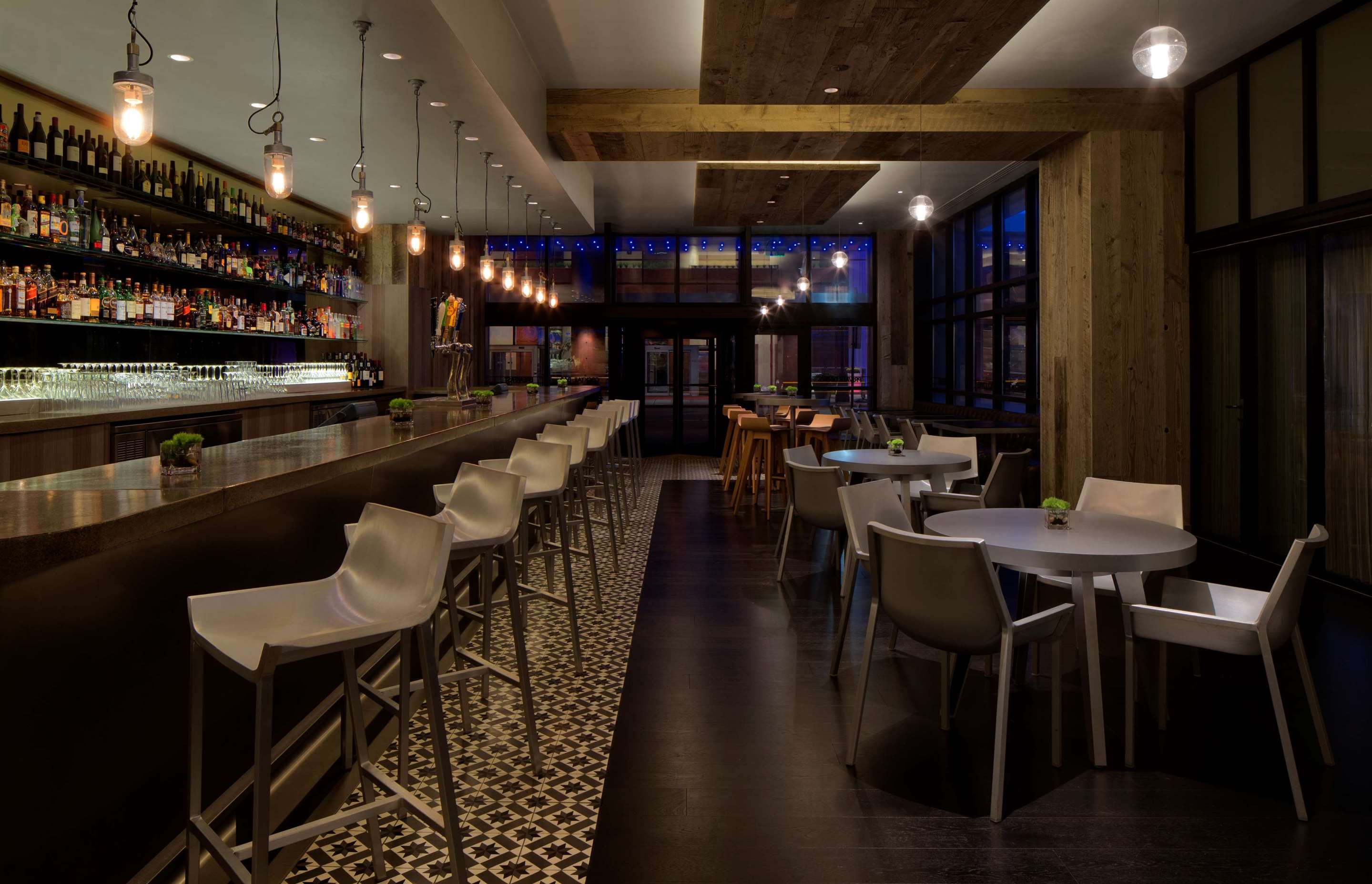 Restaurant Bar
