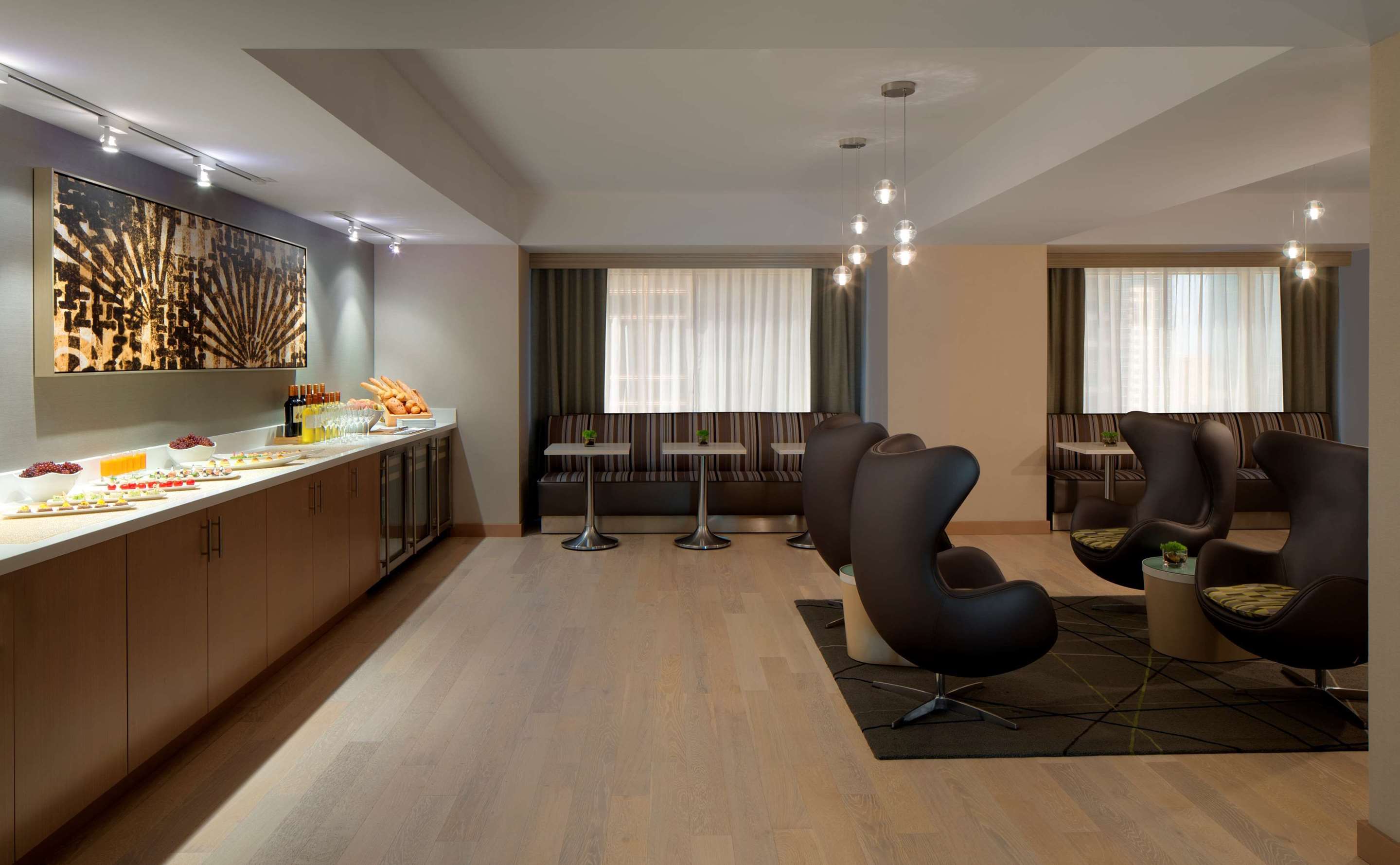 Lounge Dining Area