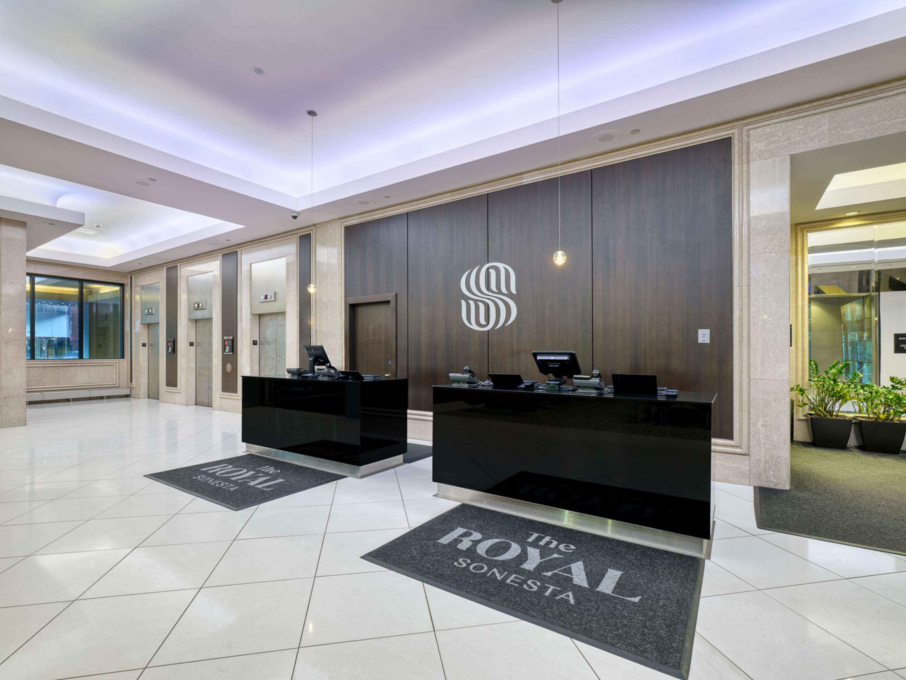 Lobby front desk | The Royal Sonesta Minneapolis Downtown