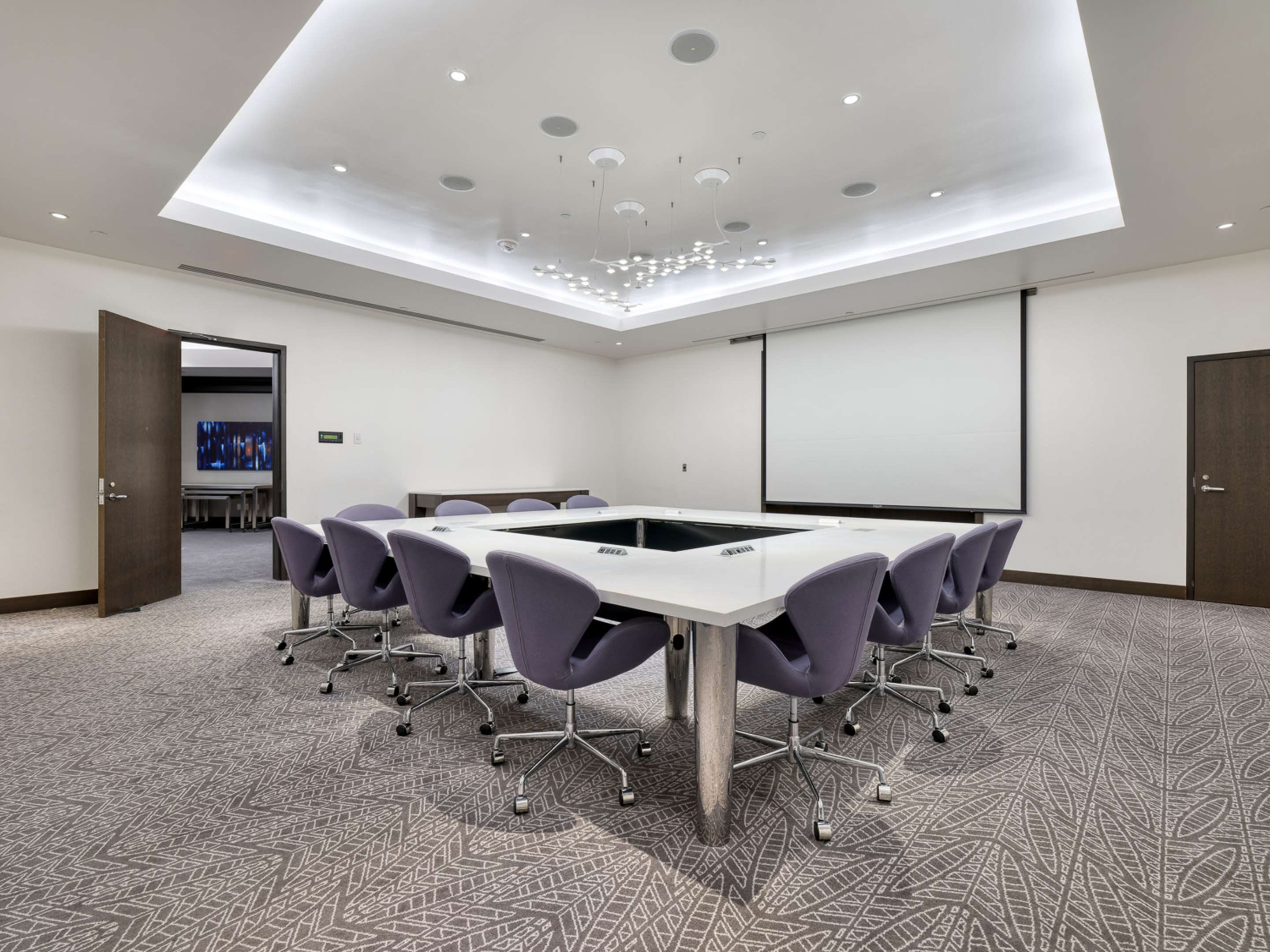 Oslo Boardroom | The Royal Sonesta Minneapolis Downtown