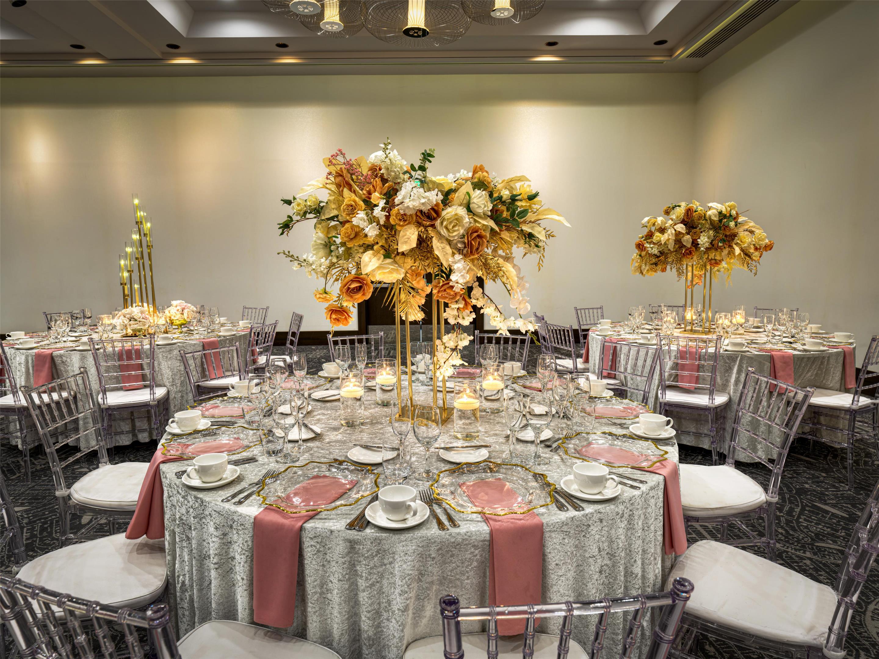 Royal Sonesta Minneapolis Wedding Edit | The Royal Sonesta Minneapolis Downtown