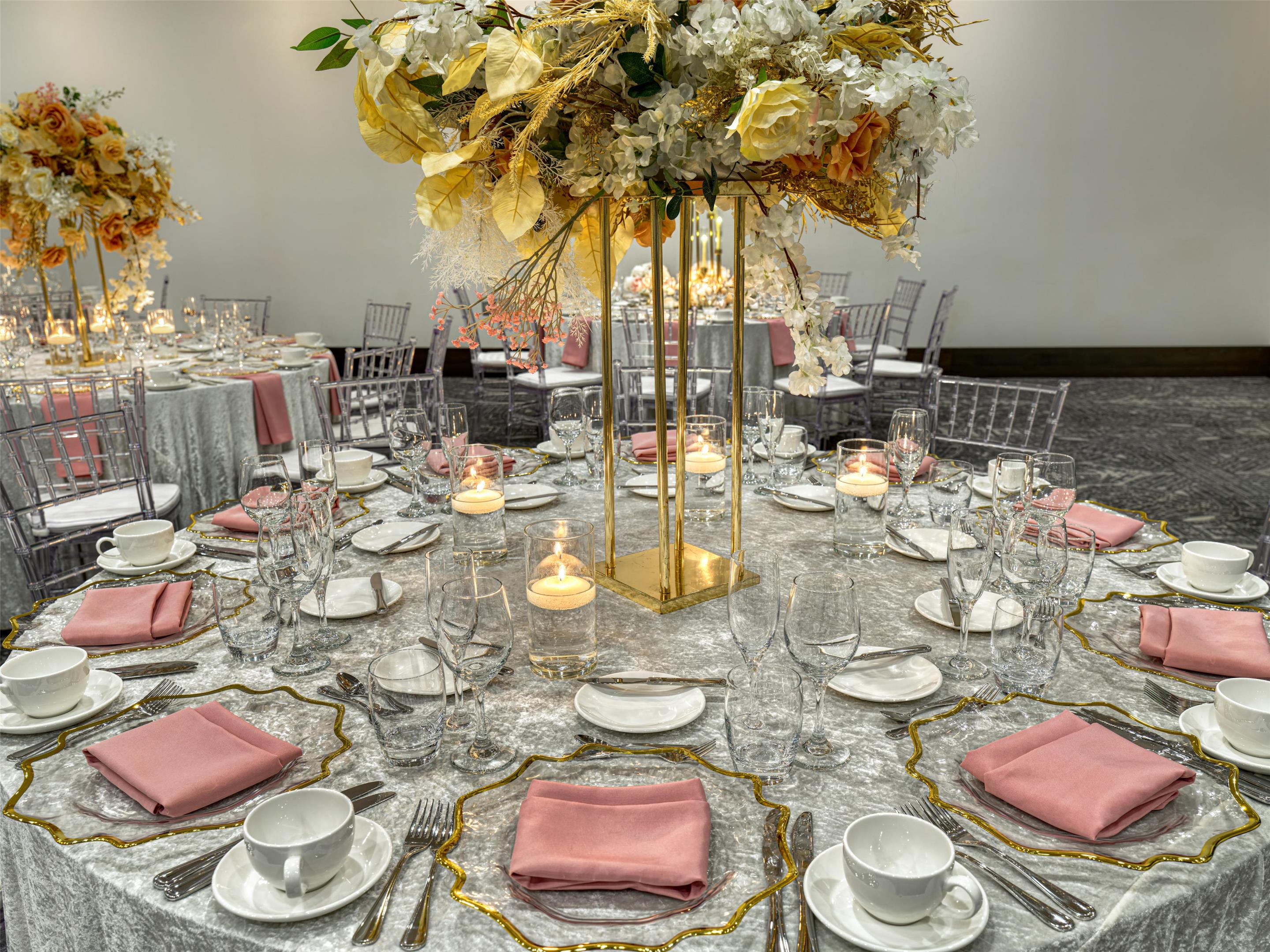 Royal Sonesta Minneapolis Wedding Edit | The Royal Sonesta Minneapolis Downtown