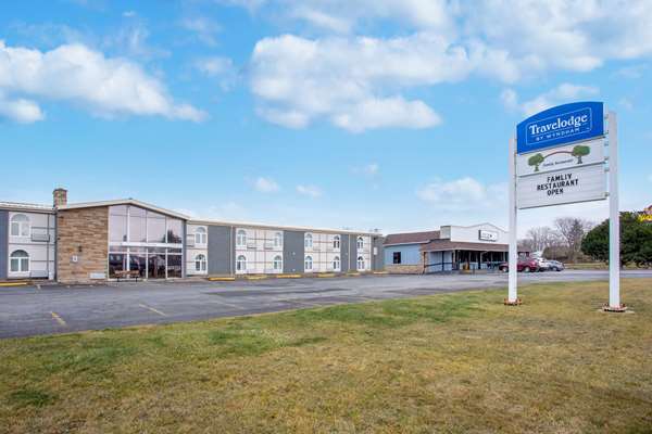 Exterior view - Travelodge Sarnia