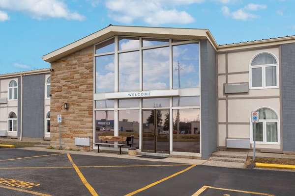 Exterior view - Travelodge Sarnia