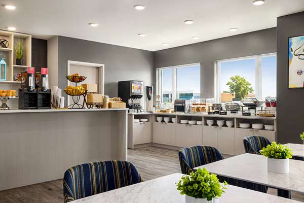  - Microtel Inn & Suites by Wyndham Dorval