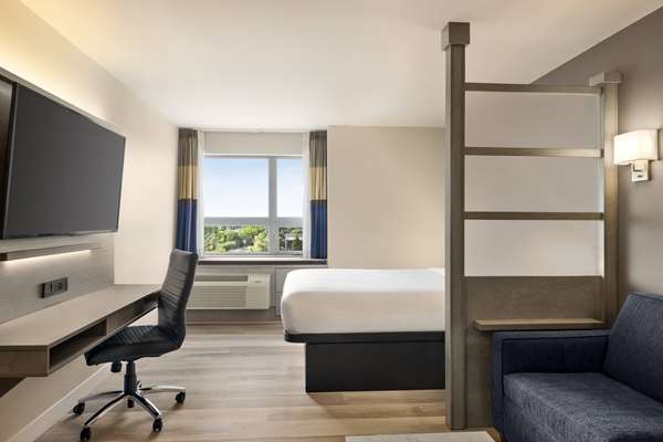 - Microtel Inn & Suites by Wyndham Dorval