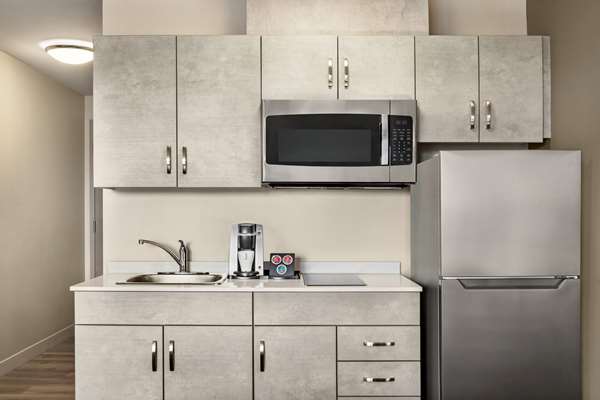 Suite - Microtel Inn & Suites by Wyndham Dorval