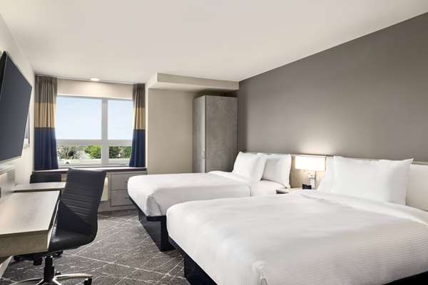 Suite - Microtel Inn & Suites by Wyndham Dorval